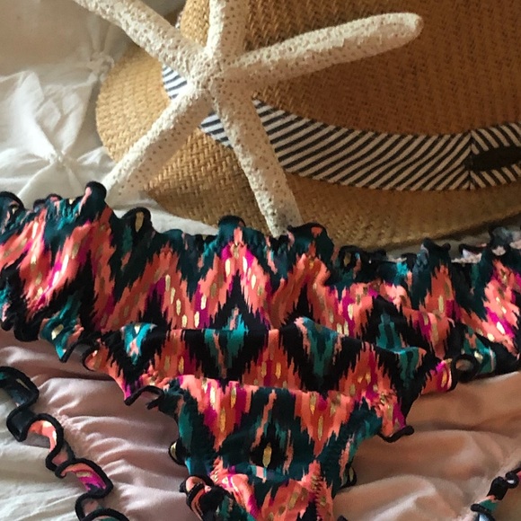 Shade & Shore Cheeky Bikini Bottom - Picture 3 of 9